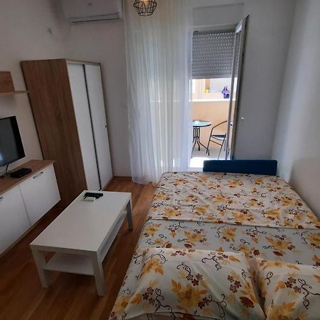 포드고리차 Apartman Seka 아파트 외부 사진
