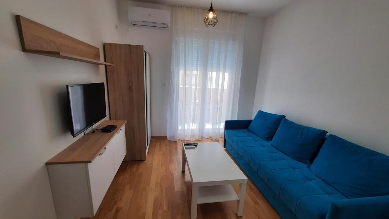 포드고리차 Apartman Seka 아파트 외부 사진